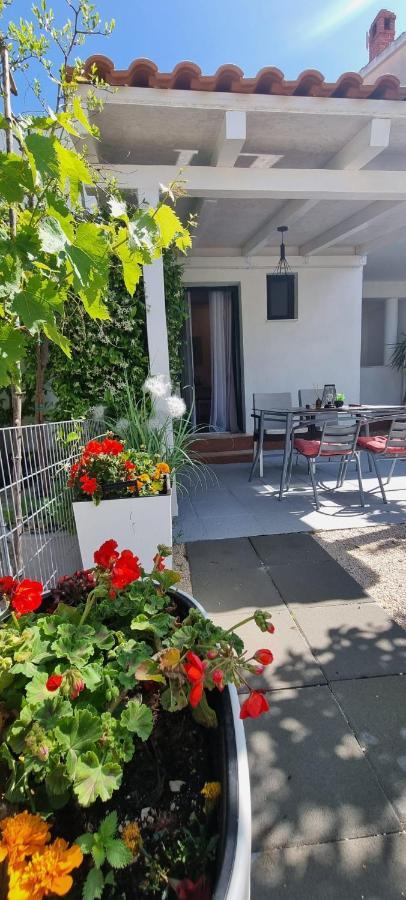 Apartman Stura 1 扎达尔 外观 照片